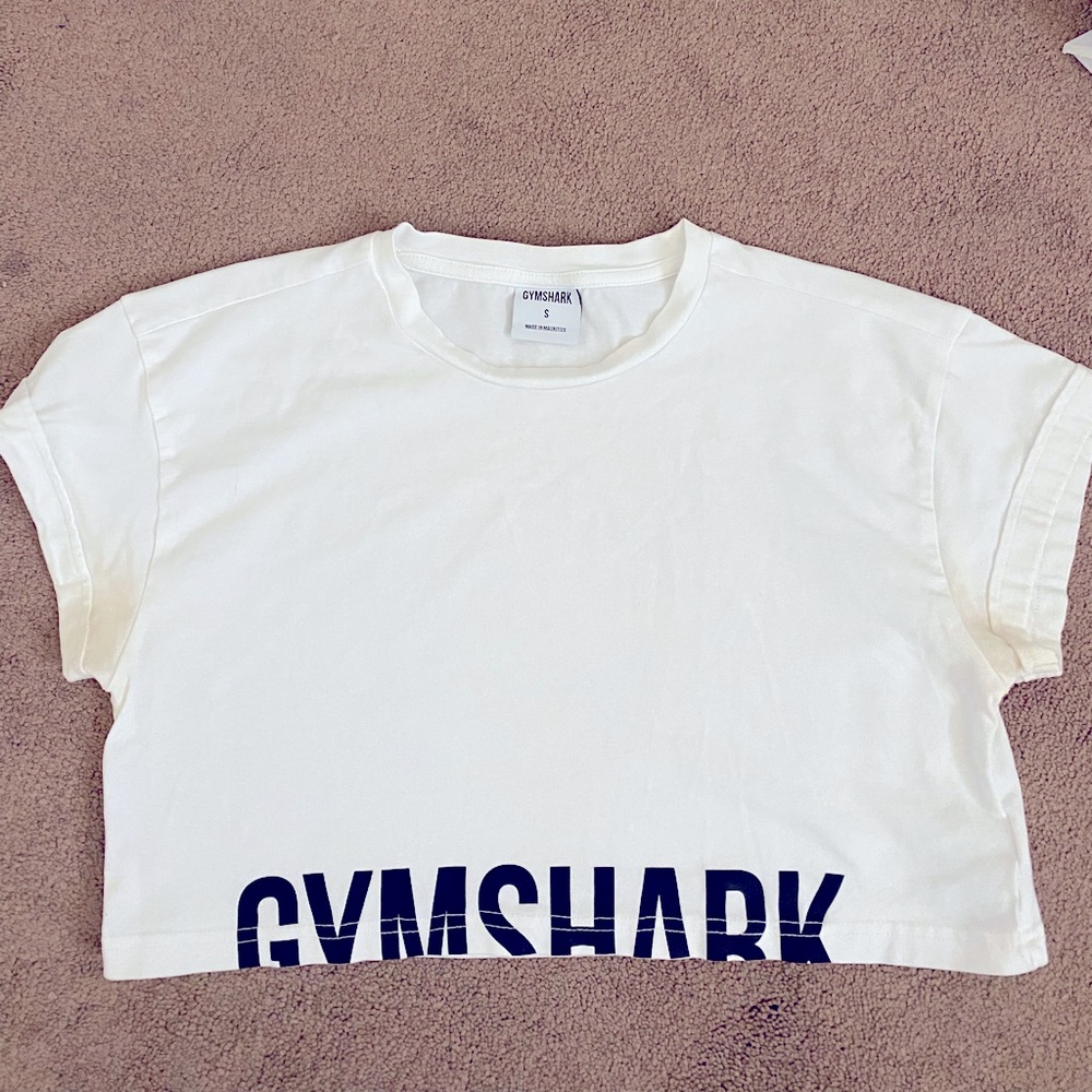 Gymshark cropped white t-shirt, size small